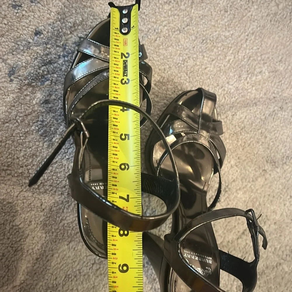 BURBERRY Leather Ankle Strap Sandals - Picture 5 of 5